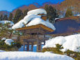 茅葺き屋根、行徳寺の山門