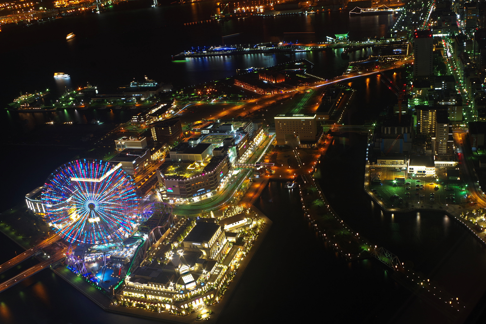 夜景 花火 イルミ 横浜ベイエリアの夜景 壁紙19x1280 壁紙館