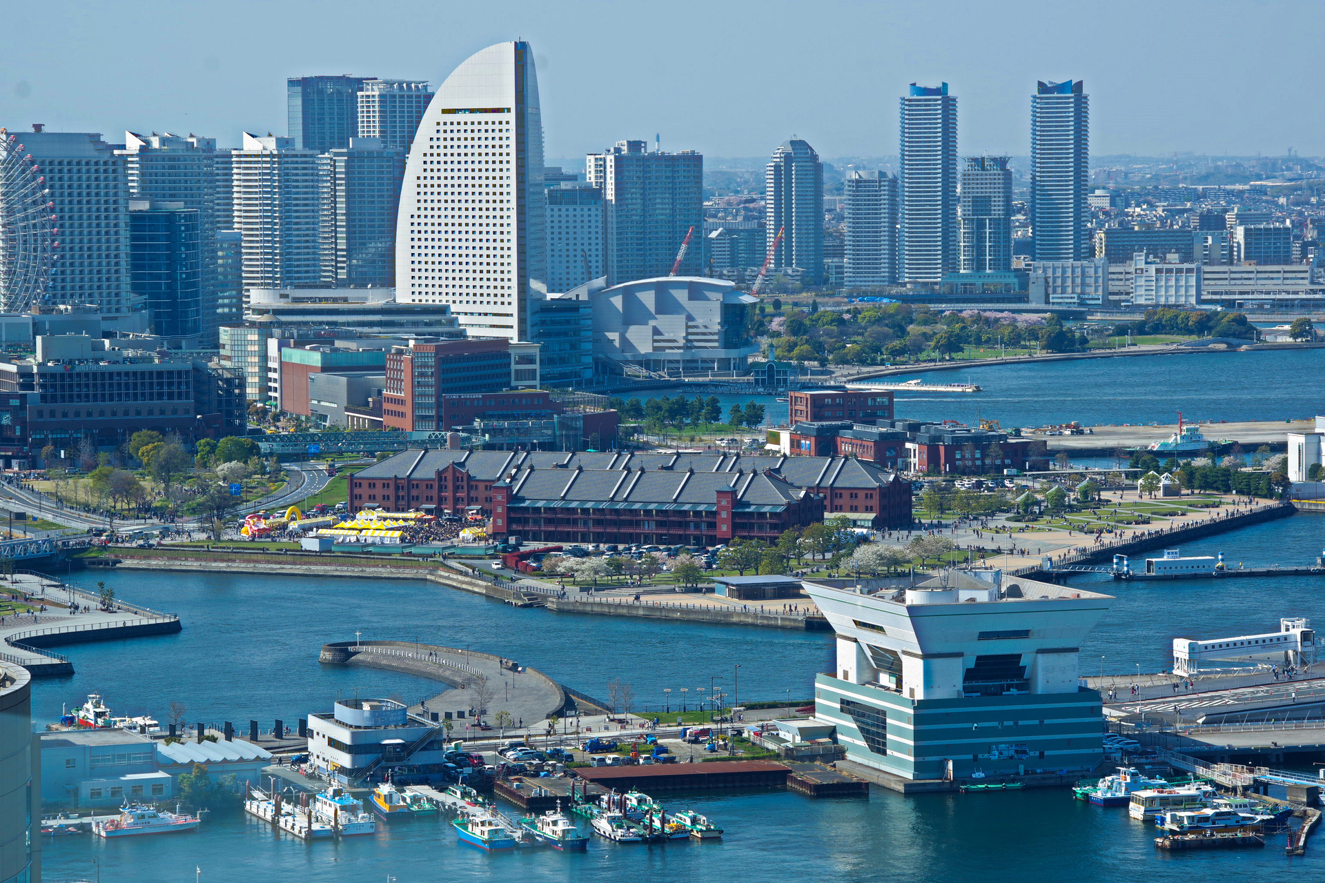 都市 街 室内 横浜みなとみらい 壁紙19x1280 壁紙館