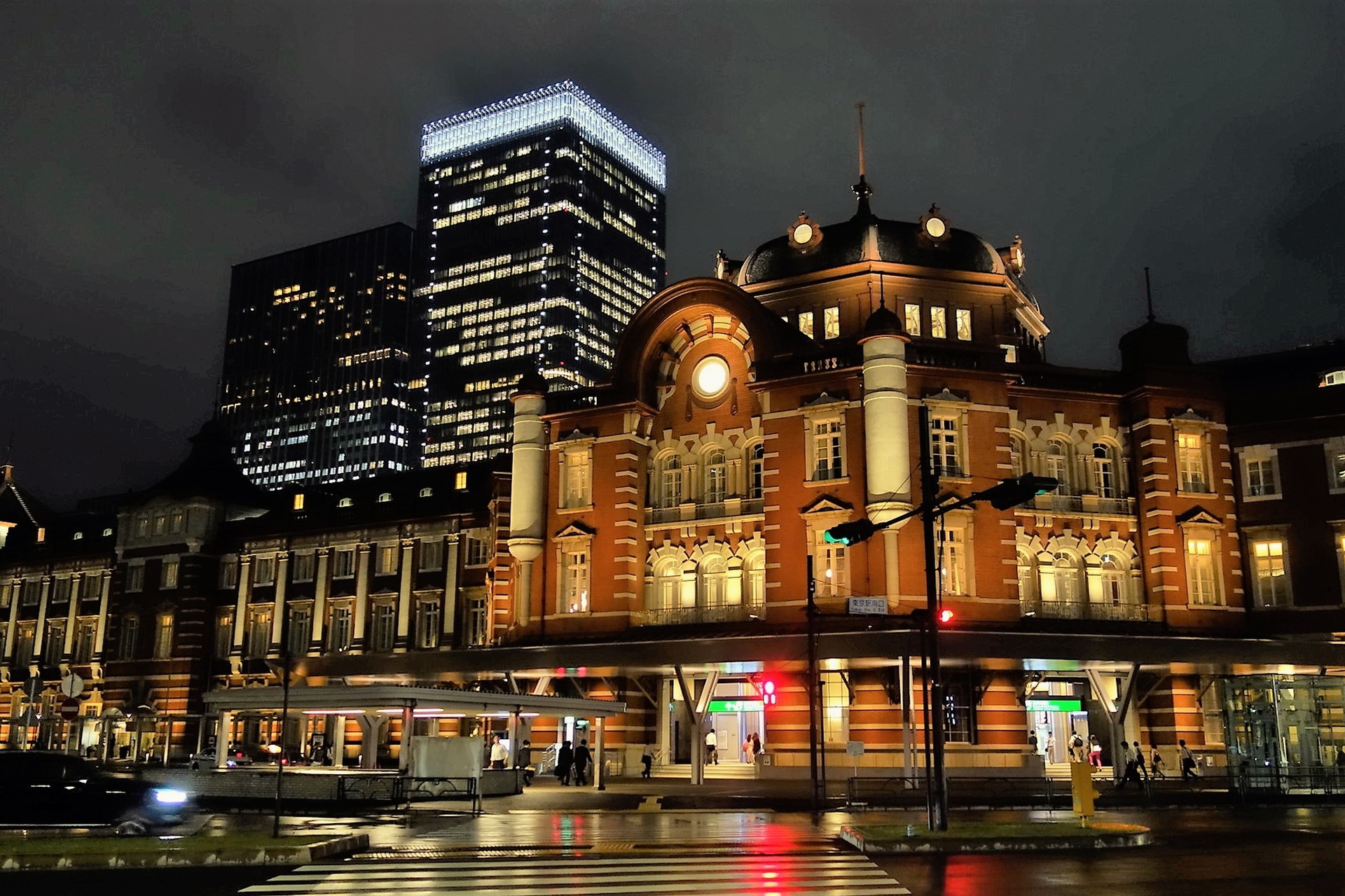 夜景 花火 イルミ 丸の内の夜景 壁紙19x1280 壁紙館