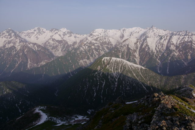 朝の常念岳