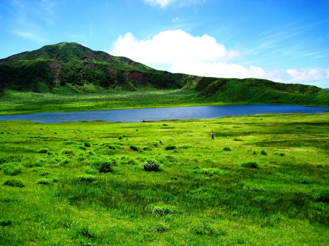 梅雨明けの阿蘇 草千里