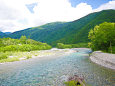 明神橋から梓川の流れ