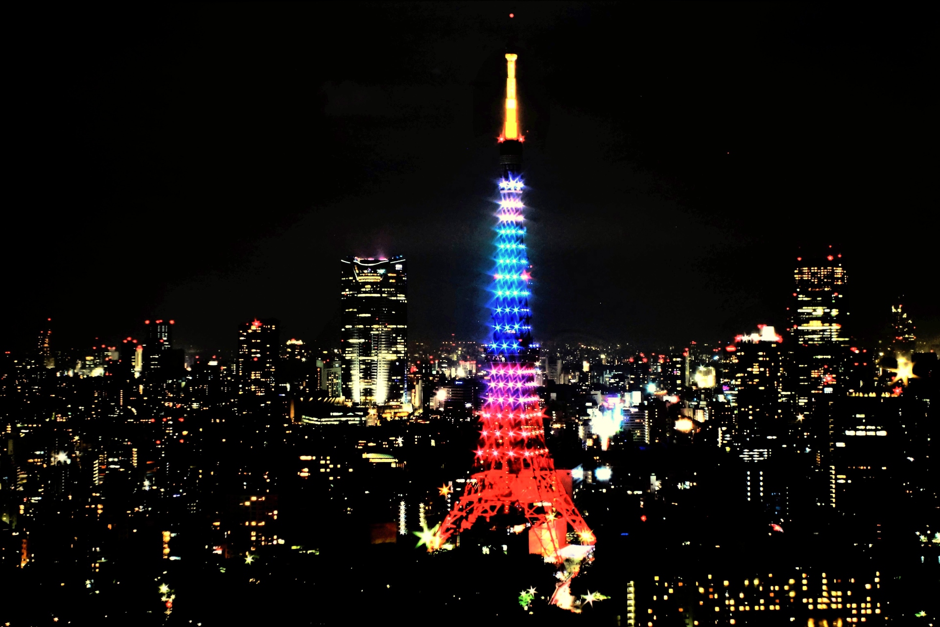 夜景 花火 イルミ 昨日の東京タワーライトアップ 壁紙19x1280 壁紙館