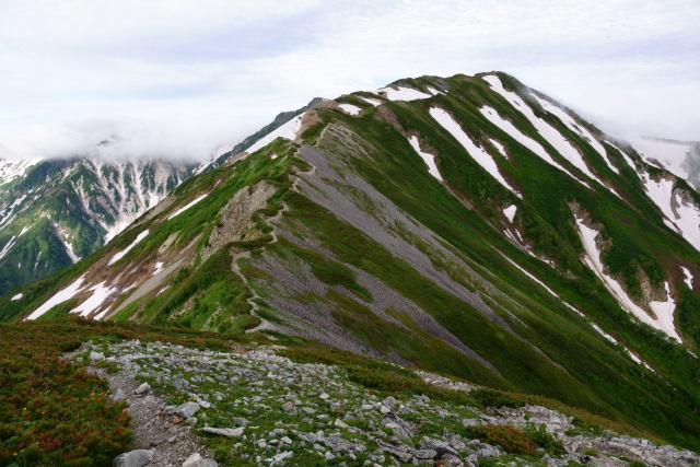 坂の上の雲の山