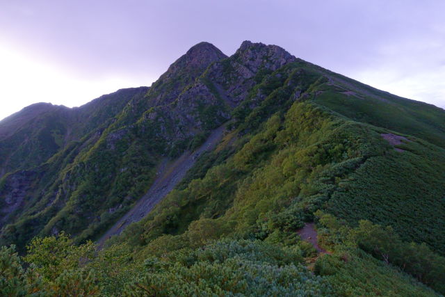 夜明け前の塩見岳