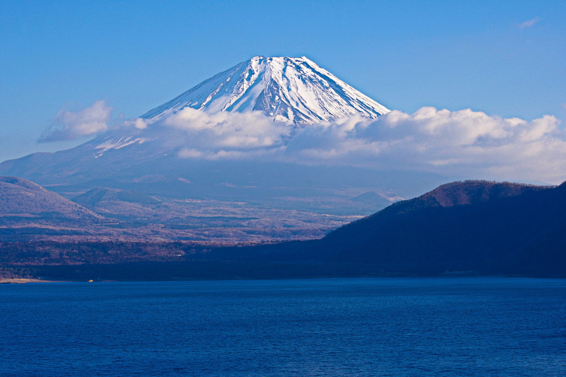 日本の風景 本栖湖からの富士山 壁紙19x1280 壁紙館
