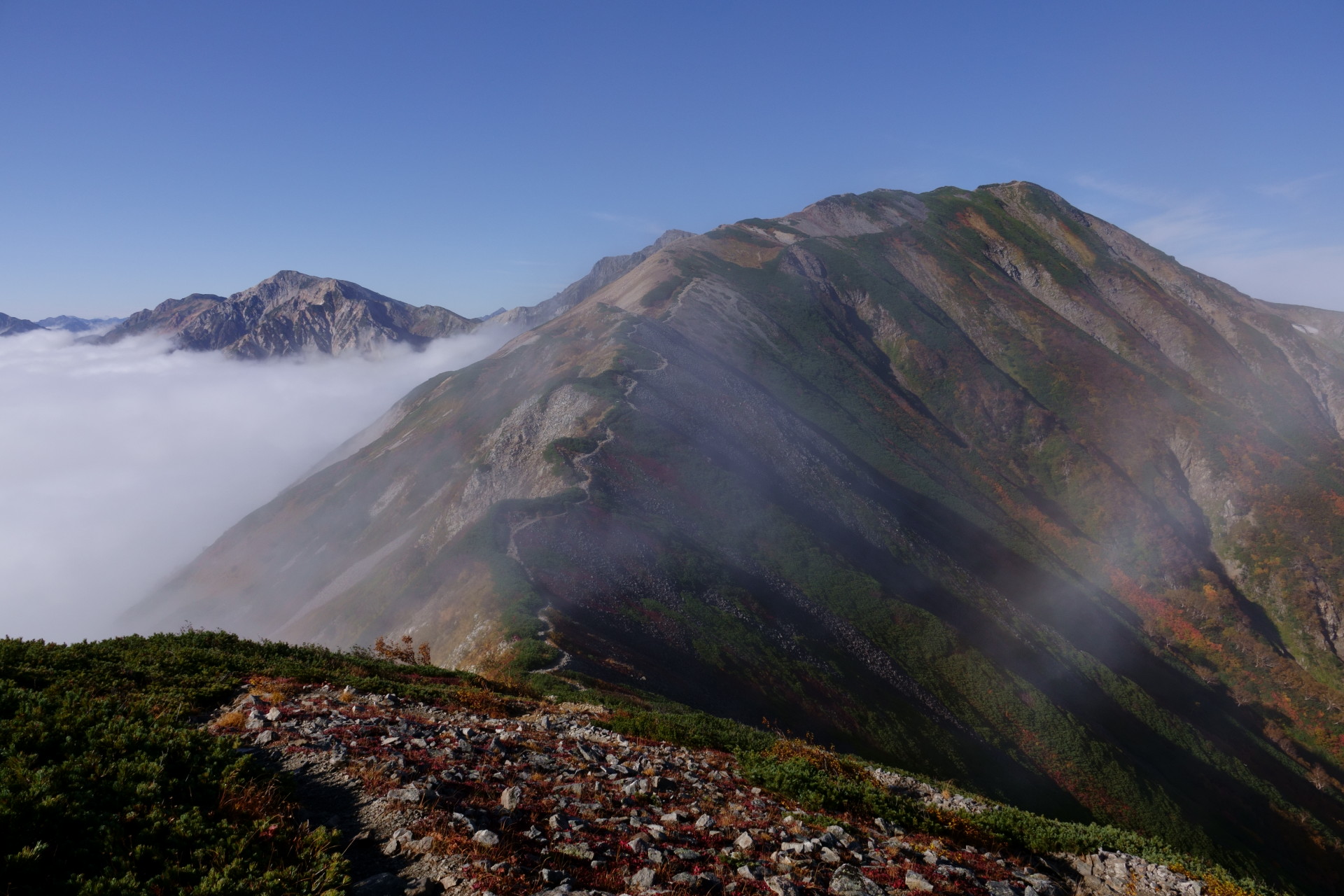 日本の風景 坂の上の雲の山 壁紙19x1280 壁紙館