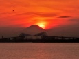 ゲートブリッジと富士山の夕景