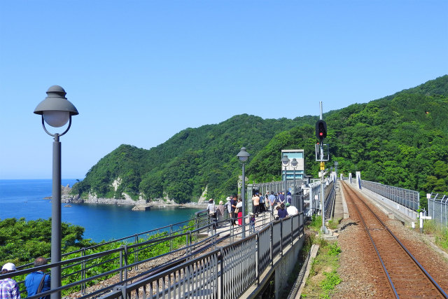 余部鉄橋「空の駅」から日本海2