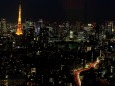 東京タワーと道路の光跡