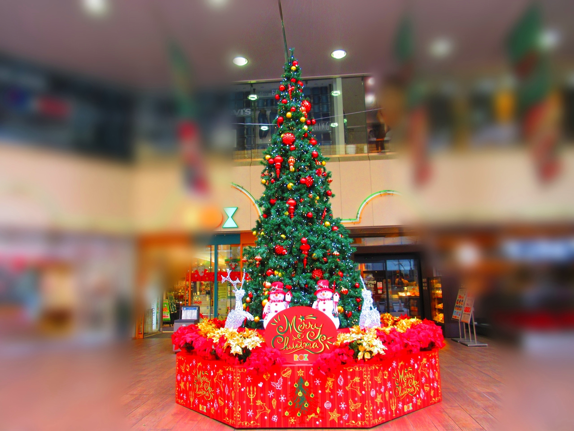 都市 街 室内 Merry Christmas 壁紙19x1440 壁紙館