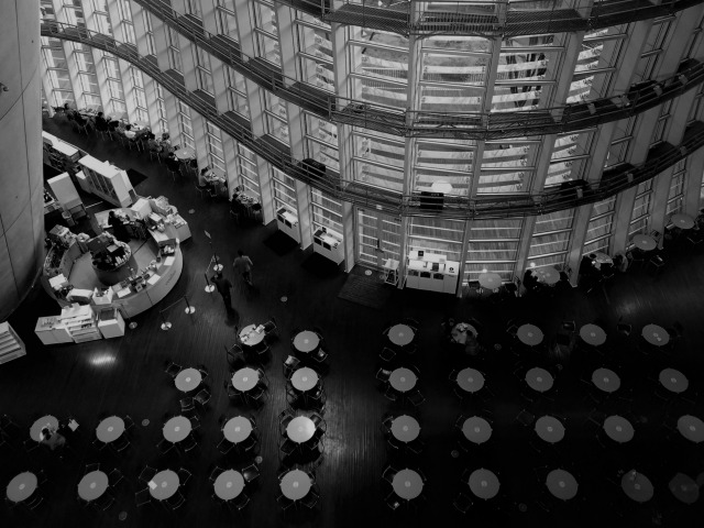 国立新美術館室内