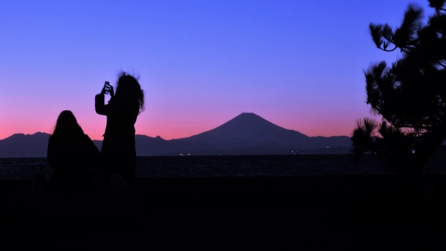 二人と富士山