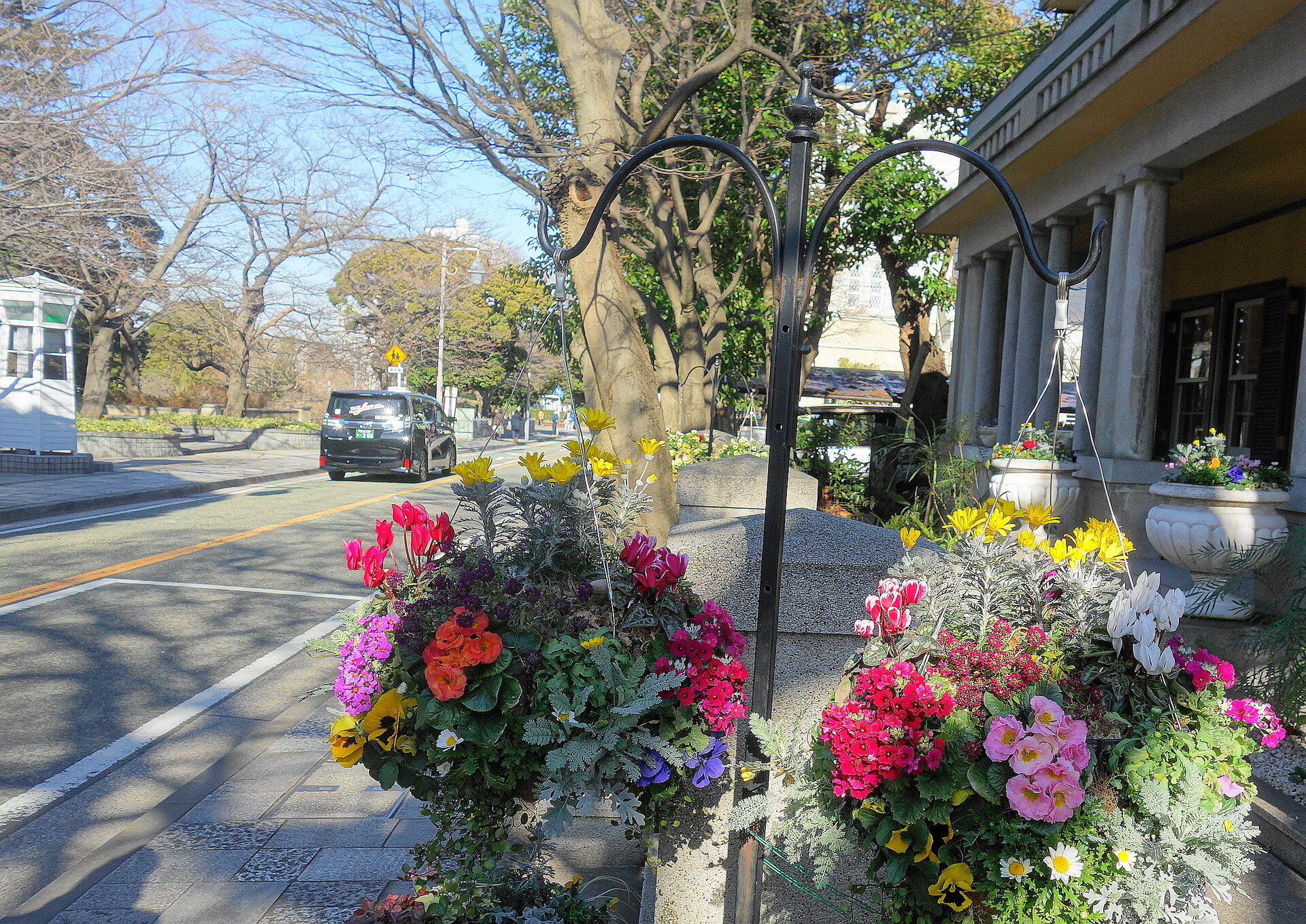 都市 街 室内 花のある風景 壁紙19x1358 壁紙館