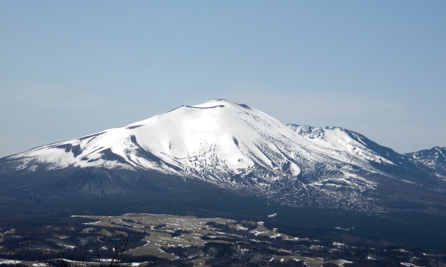 雪解けが進む浅間山