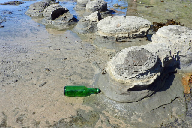 畳ヶ浦 緑の空き瓶