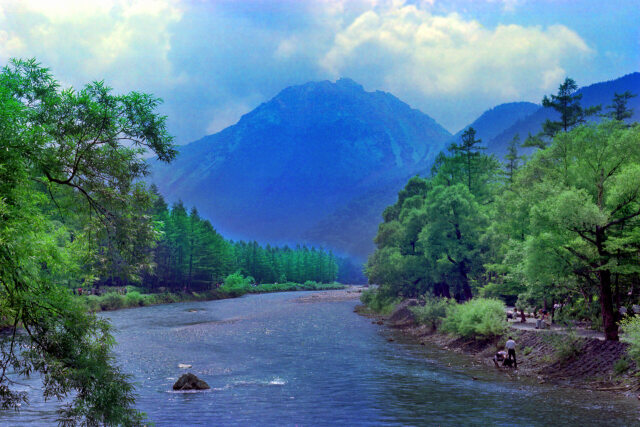 梓川と焼岳～1975年
