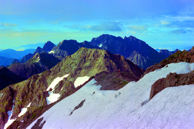 朝の穂高連峰～1975年