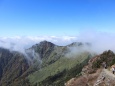 尾根に雲