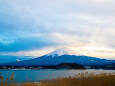 夕暮れ迫る富士山