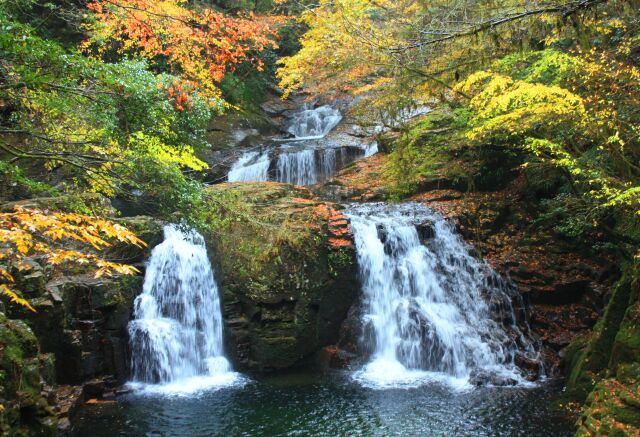 秋の赤目四十八滝