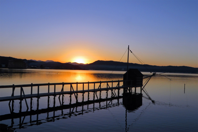夕暮れの東郷池 四ツ手網2