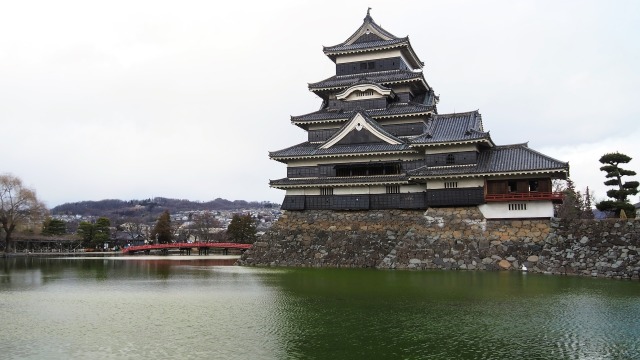 新春の松本城