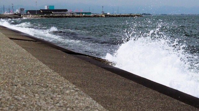 蜃気楼ロードから見る日本海