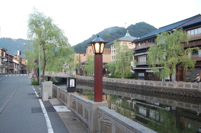 城崎温泉・朝の温泉街 2023年