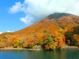 秋の男体山