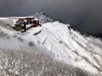 初冬の燕山荘