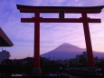 早朝の富士山世界遺産センター