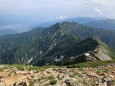 爺ヶ岳を望む