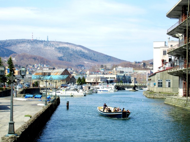 運河にも春の訪れ