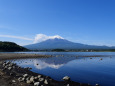 一雨降って白くなった富士山