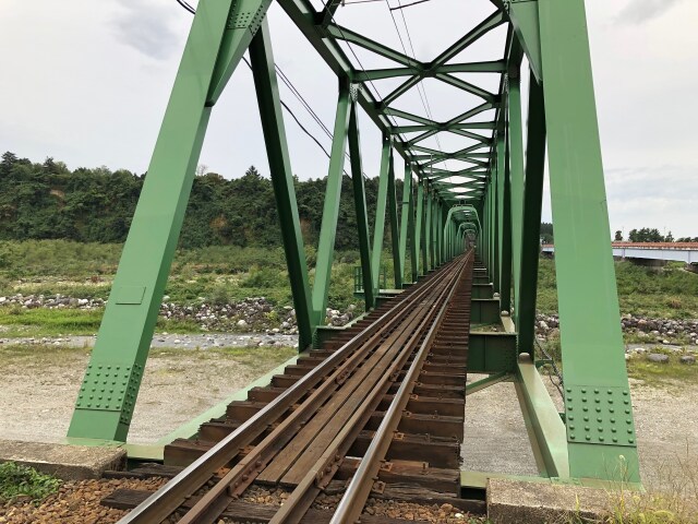 雄山鉄橋