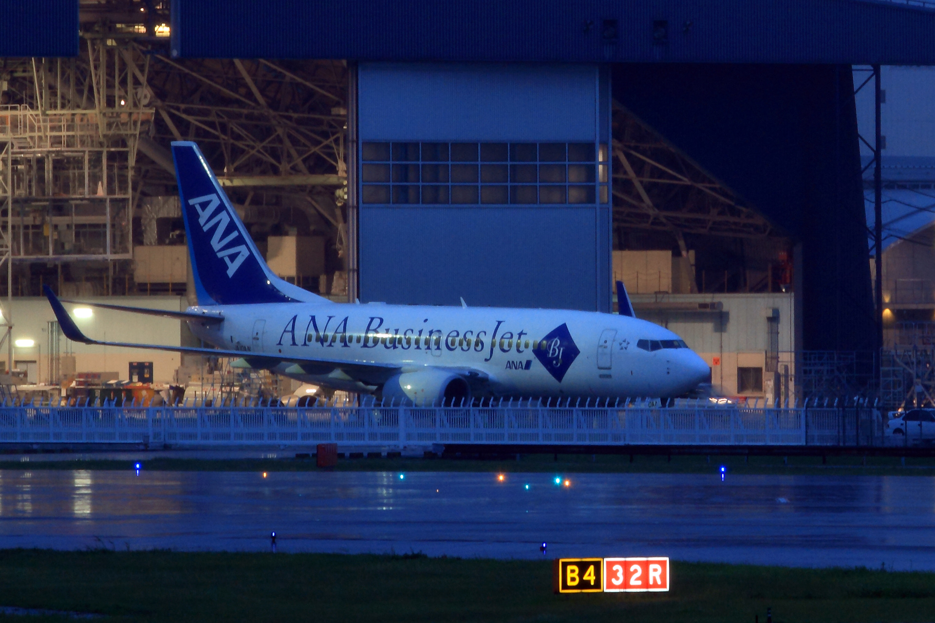 航空機 夜の飛行機 壁紙19x1280 壁紙館