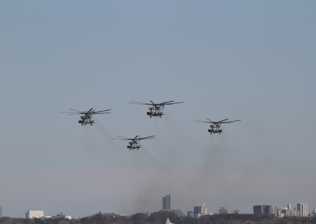 海兵隊ヘリ 4機編隊