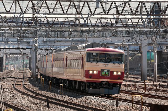 157系色の草津号