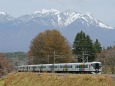 八ヶ岳連峰とあずさ12号