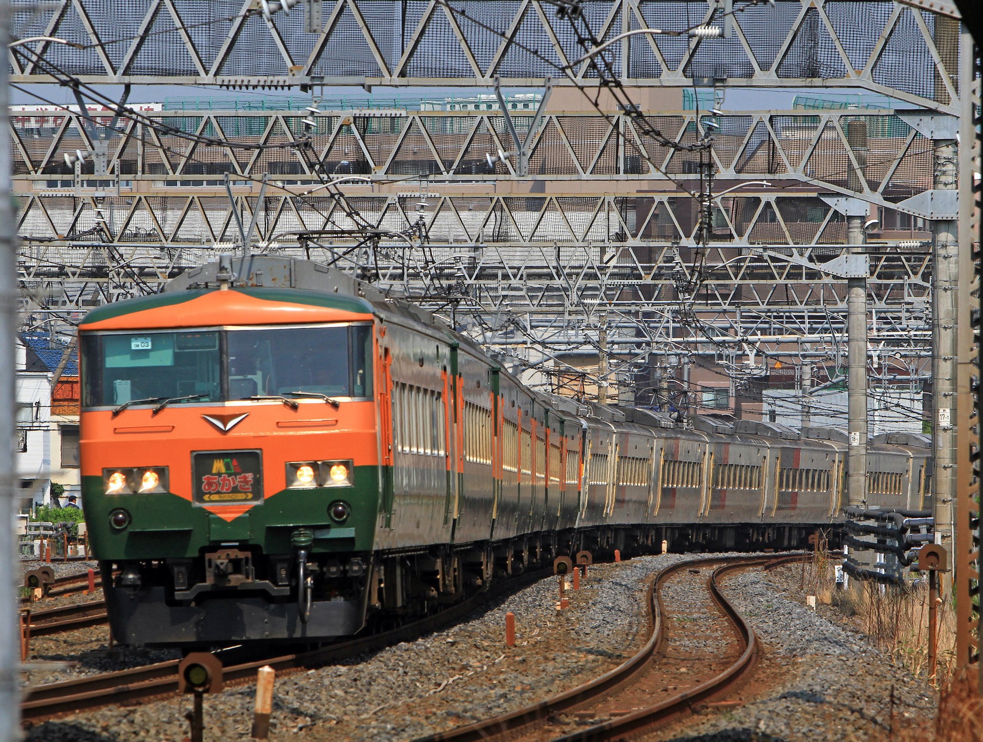 鉄道 > 電車「185系 湘南色 + EXP色」壁紙1920x1450 - 壁紙館