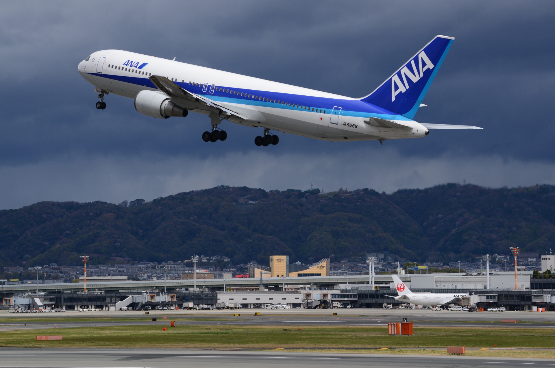 航空機 67 Ana 壁紙19x1273 壁紙館