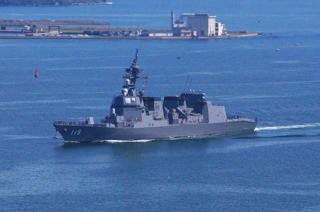 護衛艦「あきづき」