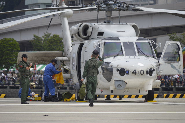 SH-60とパイロット
