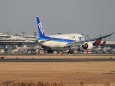 B787 JA814A