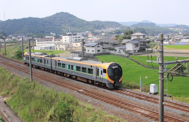 8600系特急電車