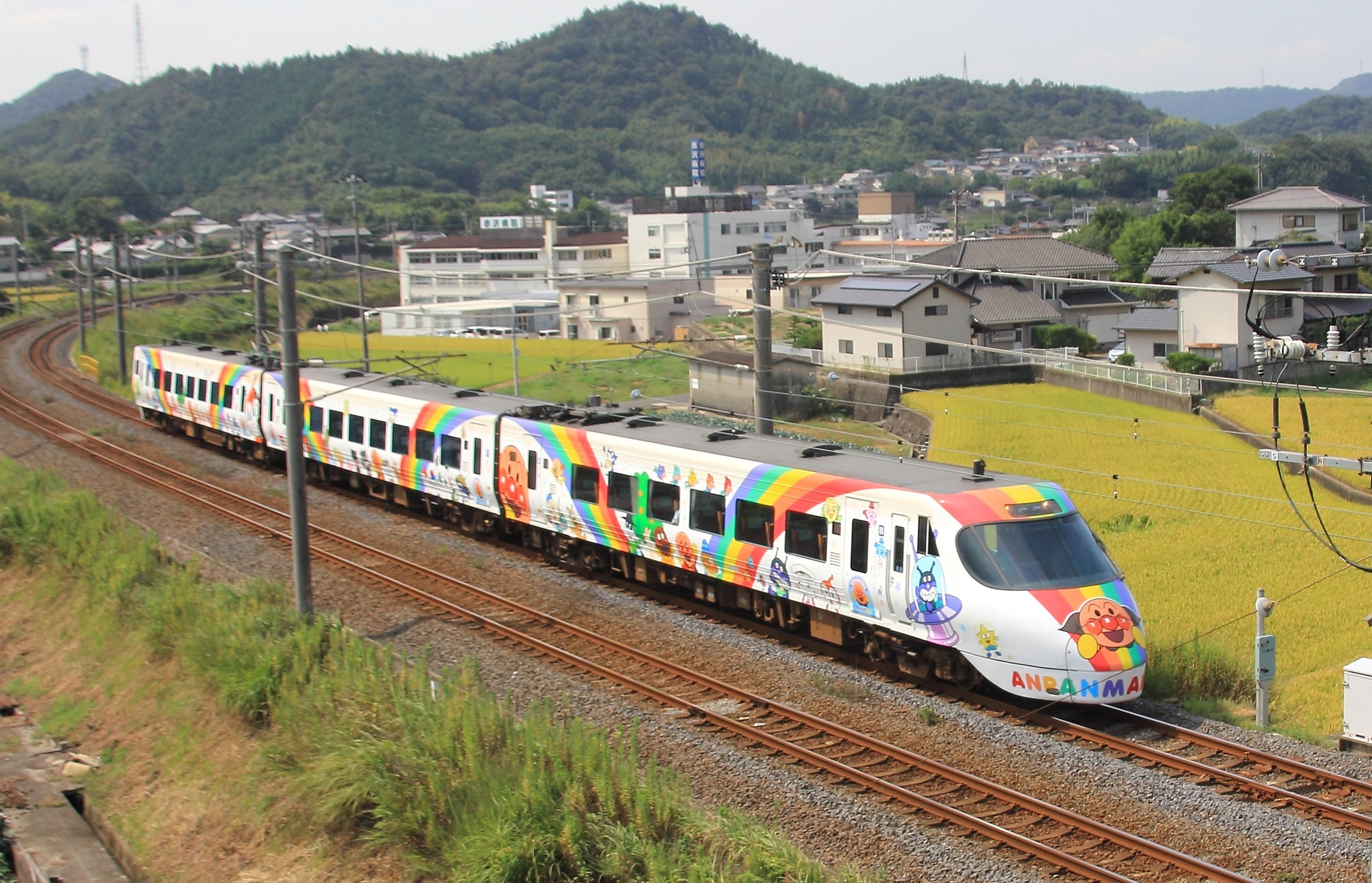 鉄道 電車 8000系アンパンマン列車 壁紙19x1236 壁紙館