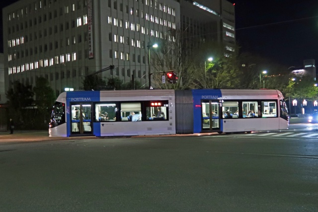 夜のポートラム