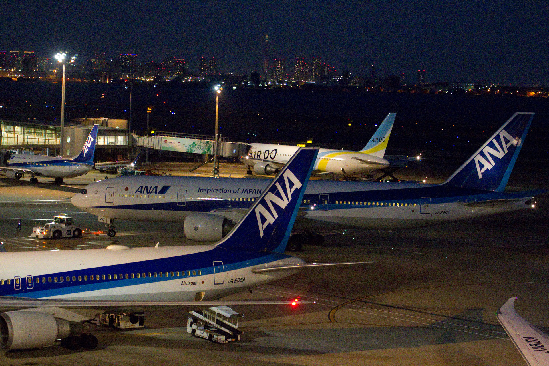 航空機 羽田空港 壁紙19x1280 壁紙館